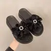 Sandalias de Verano 2026 Estilo Coreano Lindos Decoros Florales que Aumentan la Altura Antideslizantes de Suela Gruesa Cómodas