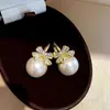 Aretes de Mariposa de Cristal con Perla y Moño de Circonita Chapados en Oro Real, Pendientes Franceses Vintage de Lujo Ligero de Gama Alta
