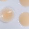 Cubretetinas de Silicona Sólida Autoadhesivos, Invisibles y Sin Rastro, Cubretetinas Transpirables Anti-Bulto, Fabricante Soportes de Pecho para Escote Bajo