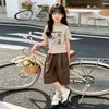 Conjunto Casual de Pantalones de Verano para Niñas, Nuevo Estilo 2026, Estampado, Manga Corta, Conjunto de Dos Piezas Moderno para Niñas Mayores y Niñas Pequeñas