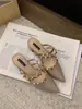 Estilo caliente elegancia francesa tachonados tacones altos mules de punta cerrada para mujer moda de exterior 2026 sandalias de punta fina tacón grueso