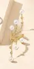 Un Conjunto de Exagerado Anillo Pulsera Abierta Ajustable con Patrón de Diamantes Incrustados de Perlas Retro Joyería para Mujer Conjunto Regalo