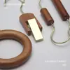 Tienda de ropa clip para sombrero gancho S gancho para colgar gancho para tienda de ropa de mujer clip para tela color nuez con lazo gancho para colgar accesorio para bufanda de seda