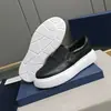 Zapatos Dior 2024 de Punta Redonda de Piel Genuina Disponibles de Bajo Caña Adhesivos de Piel de Cordero Color Azul Planos Casuales Versátiles que Aumentan la Altura