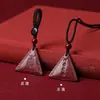 Collar Colgante de Cinabrio Cadena para Teléfono Llavero Año Zodiacal Morado Dorado Joyería de Arena Imperial Se Puede Enviar por Cuenta Ajena Colgante Triangular