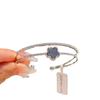 Pulsera de flor plateada negra súper brillante 2023 nuevo estilo estilo cool lujo ligero pulsera de flor de doble capa