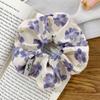 Goma para el Cabello de Flor de Encaje Estilo Coreano Scrunchie Grande con Acabado de Alta Gama, Extra Grande, Resistente, Accesorio Grande para Cola de Caballo para Navidad