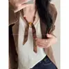 Colar Lenço de Seda com Flores de Castanha Marrom Retrô Design Feminino Nicho Único Corrente para Suéter Acessórios Versáteis Diários