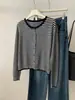 Cardigan de Lã Macia Outono 10 Botões de Madeira Gola Redonda Tricotado para Mulheres 2026 Outono/Inverno Suave Retrô Casaco Suéter Quente
