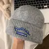 Chapéu para mulheres 2023 novo estilo chapéu de lã quente estilo coreano versátil outono e inverno proteção para as orelhas touca de tricô faz o rosto parecer pequeno