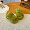 Chinelos Peludos com Solado Grosso para Meninas, Uso Externo, Novo Estilo Outono/Inverno 2026, Estilo Pai e Filho, Aumentadores de Altura, Chinelos de Algodão com Tira Única