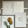 Nuevas Invitaciones de Boda de Terciopelo Estampado en Oro, Invitaciones Personalizadas de Terciopelo de Alta Gama Estilo Oeste, Invitaciones de Acrílico, Nicho y de Alta Gama