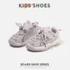 Zapatillas deportivas para niños, nueva colección otoño 2026, unisex, transpirables de malla, casuales para correr, modernas y antideslizantes, estilo "dad shoes"
