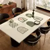 Protetor de Mesa Estilo Pintura a Óleo Retro Impermeável, à Prova de Óleo, Anti-Escaldante Proteção de Mesa 2026 Novo Estilo Luxo Acessível Toalha de Mesa de Alta Qualidade