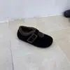 Zapatos Nuevos de Algodón Otoño e Invierno 2025, Zapatos Peludos Birkenstock, Zapatos de Frijol Estilo Coreano con Felpa, Estilo Retro de Nicho para Mujer