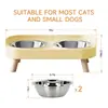 Los tazones de acero inoxidable para perros y gatos más vendidos de Amazon son antiderrames, tazones dobles diseñados para proteger la columna cervical y evitar que la comida se derrame.