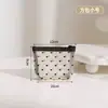 Nova bolsa de higiene pessoal em rede em formato de coração, nécessaire e organizador de maquiagem para mulheres, com design simples e grande capacidade para guardar produtos de skincare e maquiagem