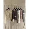 Camiseta de Manga Larga con Cuello en V Retorcido, Ajuste Delgado, Versátil, Estilo Minimalista Coreano, Té Verde Limón, Otoño 2026, para Mujer