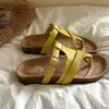 2026 Nuevas Sandalias de Lujo de Nicho con Hebilla Retro de Moda Chanclas Birkenstock Elegantes para Mujer Uso Exterior de Verano