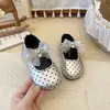 Zapatos de Princesa para Niña con Vestido Formal Zapatos Pequeños de Cuero para Niños Zapato de Bebé Suela Suave 2026 Otoño Nuevo Zapatos Individuales de Lunares Lunares