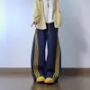 Calça de Moletom Pesada Estilo Americano com Três Listras para Homens, Calça Listrada Color Block de Outono, Marca da Moda, Calça de Pernas Largas com Elevação no Gancho e Flare de Cimitarra