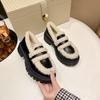 Plus size estilo britânico sapatos de couro de pelúcia sapatos femininos de algodão 2023 outono e inverno Novos sapatos de pelúcia sapatos de camada única veludo mocassins retrô