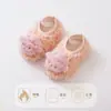 Zapatos para niños pequeños, talla 26, nueva colección de invierno, suela suave, forro de felpa para calidez y aislamiento, con diseño de caricatura y puntera tridimensional, zapatos para niños