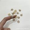 Nuevos accesorios de cobre con microincrustaciones de circonita y oro kc con protección de color, colgante de copo de nieve de 12 mm, accesorios navideños, material de accesorios de joyería DIY