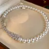 Flocos de Neve Gelo Brilhante~Pulseira Luxuosa de Flor de Zircônia e Pérola, Pulseira de Alto Padrão, Joia de Mão Estilo Palácio para Banquete para Mulheres
