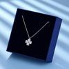 Versão Seiko do colar de trevo de quatro folhas de dupla face da família Shi feminino elementos de cristal de diamante preto e branco ouro rosa uma geração de ao vivo