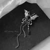 Cool Sa Nuevo Broche de Circonita con Borla de Mariposa para Mujer Exquisito de Alta Gama Ins Sentido del Diseño Nicho Accesorios Corsage para Traje