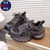 Zapatos de papá súper populares y transpirables para mujer, nuevos de la primavera 2026, de moda, de venta caliente, con suela gruesa, que aumentan la altura, zapatos casuales deportivos
