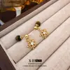 Pendientes de Aguja de Plata Estilo Retro de Hong Kong de Alta Gama Color Maillard Pendientes de Mujer para el Trabajo Estilo Artístico Elegantes de Lujo Ligero