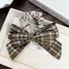 Goma para el Cabello a Cuadros Color Café Coreano con Moño, Scrunchie, Cuerda para el Cabello con Moño de Pedrería Estilo Chanel, Accesorio para el Cabello, Adorno para la Cabeza