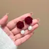 Pendientes rojos de Año Nuevo para mujer, otoño e invierno, con lazo, con clip para las orejas, nuevos pendientes de perla de Año Nuevo 2024