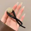Pinza para el Cabello Retorcida con Flor de Perlas y Pedrería Mariposa para Mujer, Nuevo Estilo 2026 Pinza de Garra para Recogido, Pasador Recto