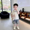 Roupa de Verão para Meninos 2026 Nova Estilosa e Fashion Listrada de Manga Curta para Meninos, Roupa para Bebês Estilo Coreano