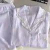 Pijama feminino de estilo chique, algodão nuvem, manga longa, renda doce francesa, toque de alta qualidade, adequado para primavera e outono, pode ser usado como roupa de casa.