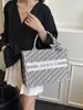 Bolsa de Hombro Bordada de Alta Gama para Mujer 2026 Nueva Tela Transfronteriza Letra Retro Gran Capacidad Bolso de Mano para Viajar