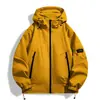 Cortavientos para Hombre 2025 Primavera y Otoño Nueva Marca de Moda Holgada Ropa de Trabajo Impermeable a Prueba de Viento Chaqueta con Capucha para Senderismo