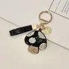 Chaveiro criativo em formato de cogumelo, transfronteiriço, leve e luxuoso, com adornos de diamante, material de PU moderno, charmoso de bolsa requintado estilo coreano e japonês, e um acessório fofo para meninas