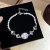 Pulsera de Brazalete con Colgante Ovalado de Circonita Super Brillante Lujo Ligero Moda de Gama Alta Anillo de Mano Simple Versátil Exquisitos Accesorios de Joyería para Mano