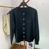 Cárdigan de punto bordado de gatito dulce y versátil para mujer, fino y holgado para primavera y otoño, cuello redondo, manga larga, suéter abrigo negro