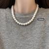 Colar de pérolas com fivela Yuanbao feminino mago vintage pérola barroca corrente para clavícula Coringa super fada temperamento colar atacado