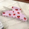 Grampo de Cabelo Doce Floral Primavera/Verão 2026 Ursinho de Desenho Animado Fofo Presilha Tubarão para Parte de Trás da Cabeça Acessório de Cabelo Versátil para Mulheres