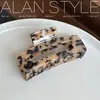 Un Clip de Garra de Acetato Estilo Coreano Lan Nuevo Cuadrado Hueco Grande para Mucho Cabello Pinza de Tiburón para Mujeres Clip para Moño Accesorio para el Cabello Pinza para el Cabello