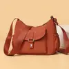 Bolsa de ombro transversal de brim versátil e nova estilo bolinho de massa, bolsa feminina de brim moderna e estilosa, toque de alta qualidade, para sair