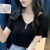 Camiseta Feminina de Manga Curta em Seda Gelada Verão Nova Slim Fit Curta Estilo Coreano Gola V com Botões Camisa Básica Tricotada Top Fino