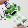 Llavero Colección Animales de Dibujos Animados Muñeco de Goma Blanda 3D Colgante Pequeño Extraterrestre de Tres Ojos Buzz Lightyear Colgante Oso Fresa