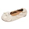 Sapatilhas franzidas estilo laço de gravata para mulheres, novo modelo da primavera de 2026, calce fácil, bico redondo, sapatos baixos rasos